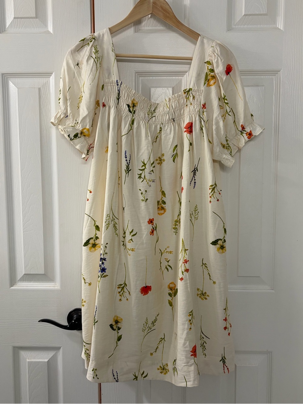 Umgee Women’s Cream Floral Puff-Sleeve Dress